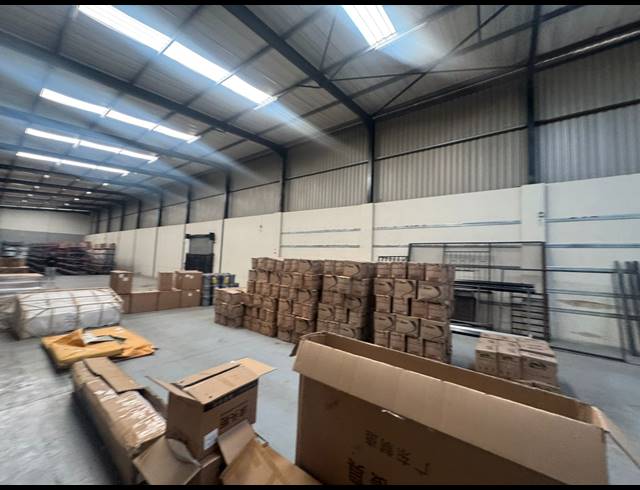 1,000M² WAREHOUSE TO LET IN PRETORIA WEST